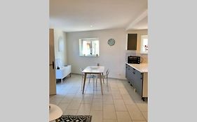 Appt 1 A 4 Pers Cocoon,1,500 Km Sortie Auto, 3 Km Ctre Macon, Pkg Cour Privee